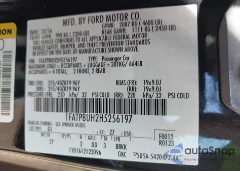 2017 Ford Mustang Ecoboost Premium z USA, uszkodzony, nr VIN 1FATP8UH2H5256197